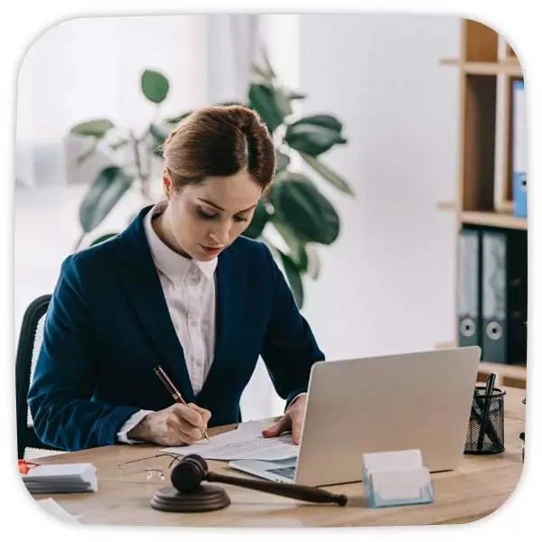 وکیل حقوقی مالیاتی در پرداخت مالیات